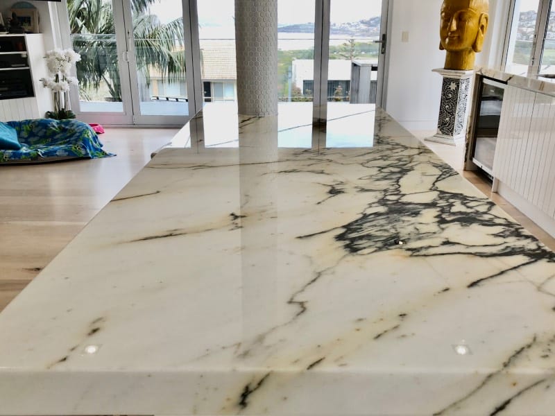 Marble benchtop with Gloss Tuffskin