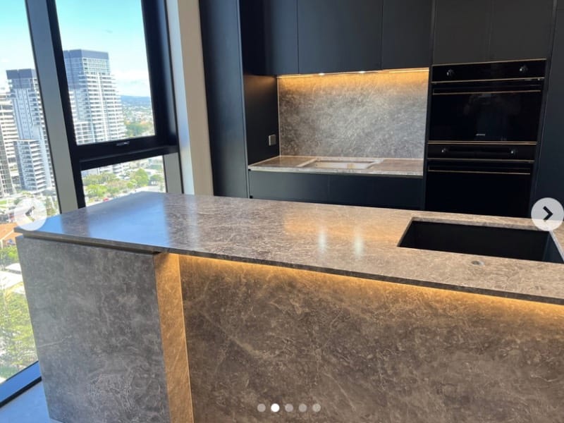 Grey marble with Satin Tuffskin